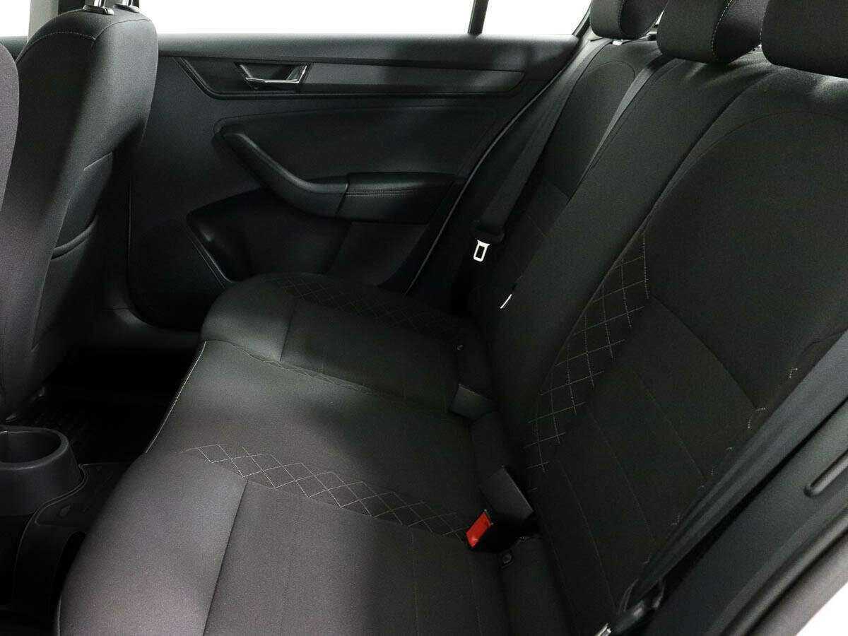 Skoda Rapid с пробегом — 2020 год. Фото: #4
