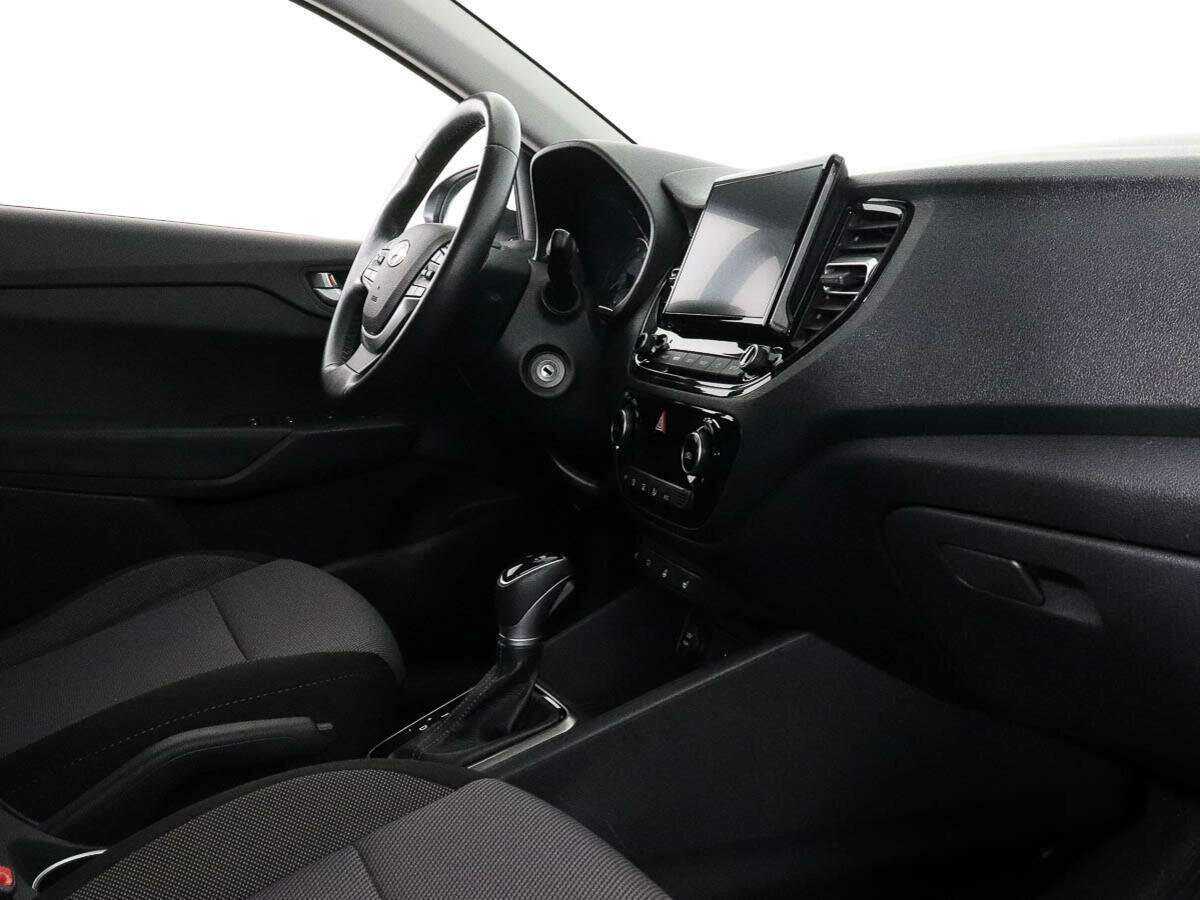 Hyundai Solaris с пробегом — 2020 год. Фото: #6