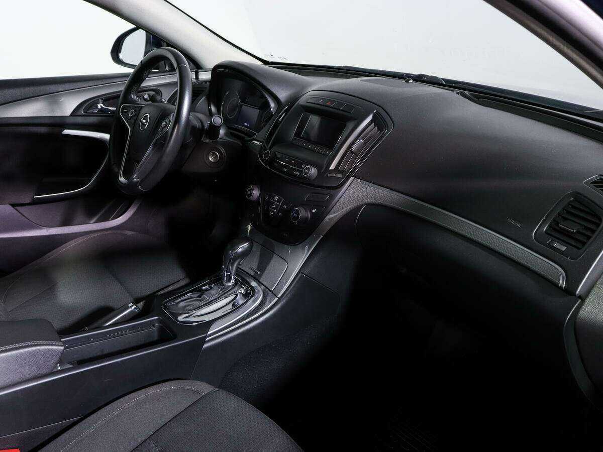 Opel Insignia с пробегом — 2014 год. Фото: #6
