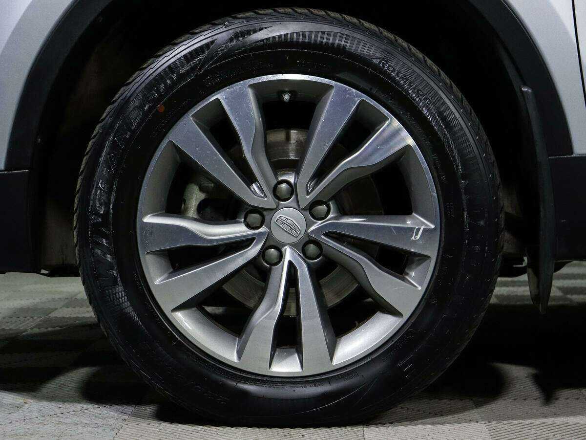 Geely Atlas с пробегом — 2019 год. Фото: #12