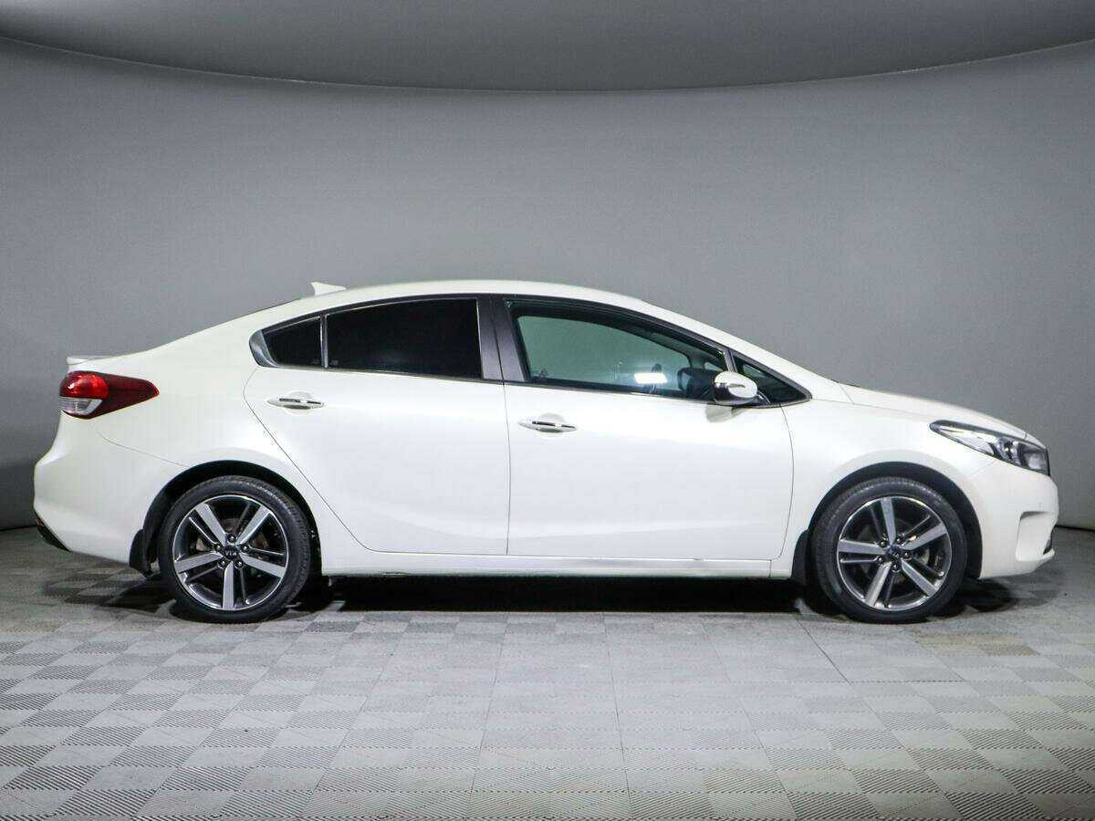 Kia Cerato с пробегом — 2018 год. Фото: #3