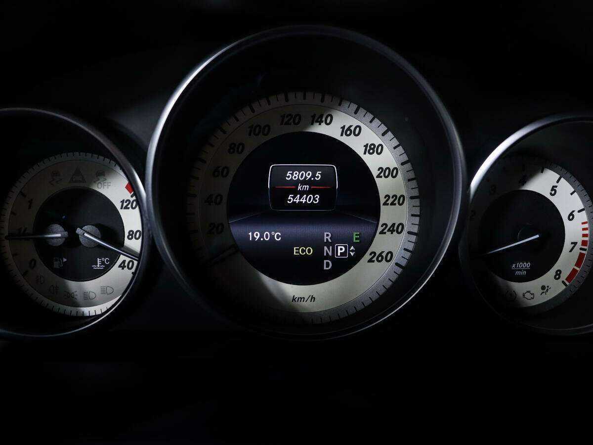 Mercedes-Benz E-Класс с пробегом — 2013 год. Фото: #7