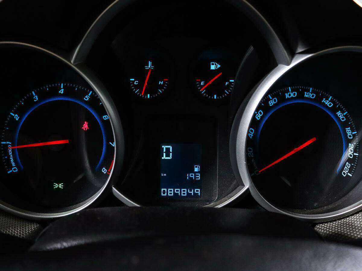 Chevrolet Cruze с пробегом — 2013 год. Фото: #7