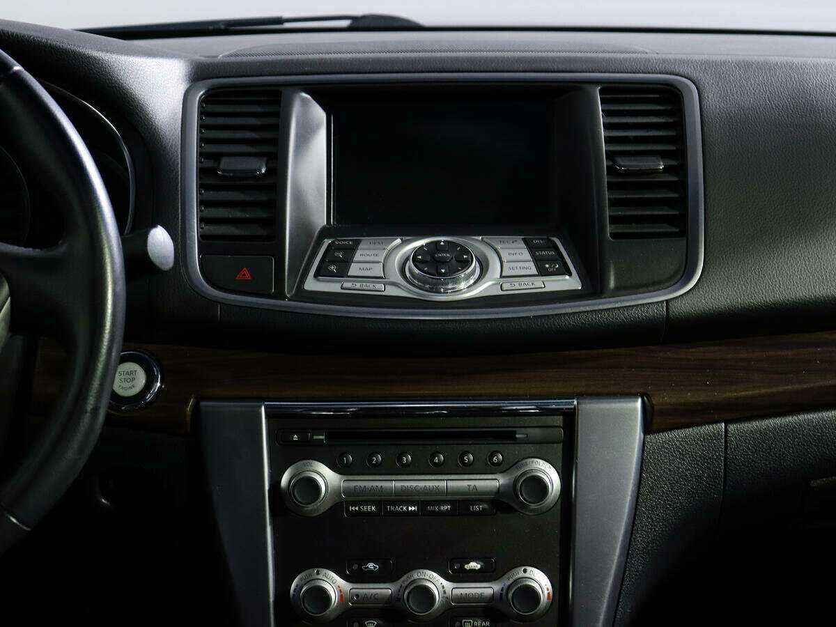 Nissan Teana с пробегом — 2012 год. Фото: #9