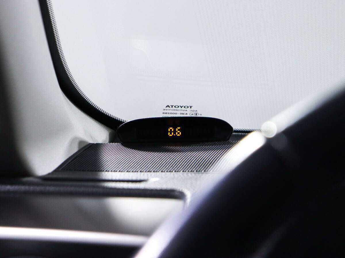 Toyota RAV4 с пробегом — 2017 год. Фото: #15