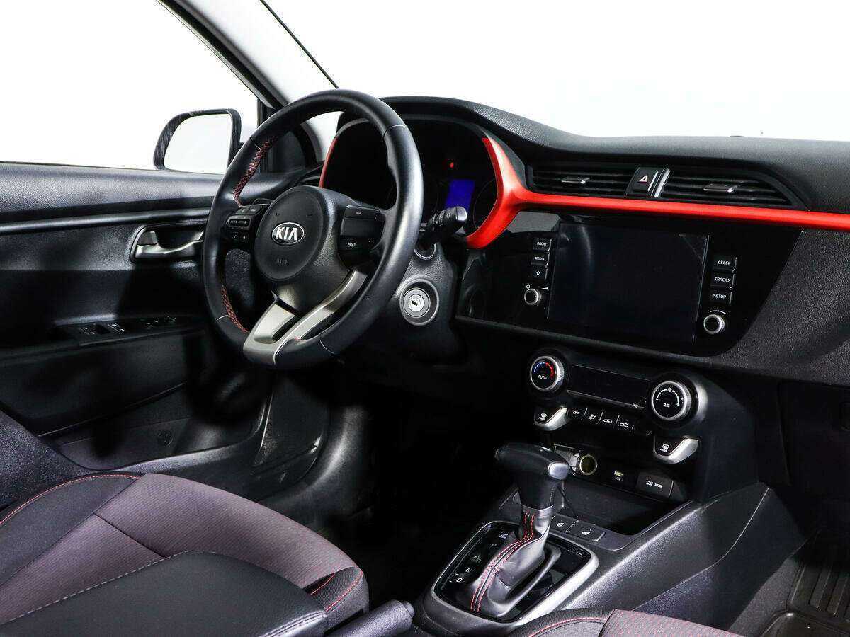 Kia Rio с пробегом — 2021 год. Фото: #6