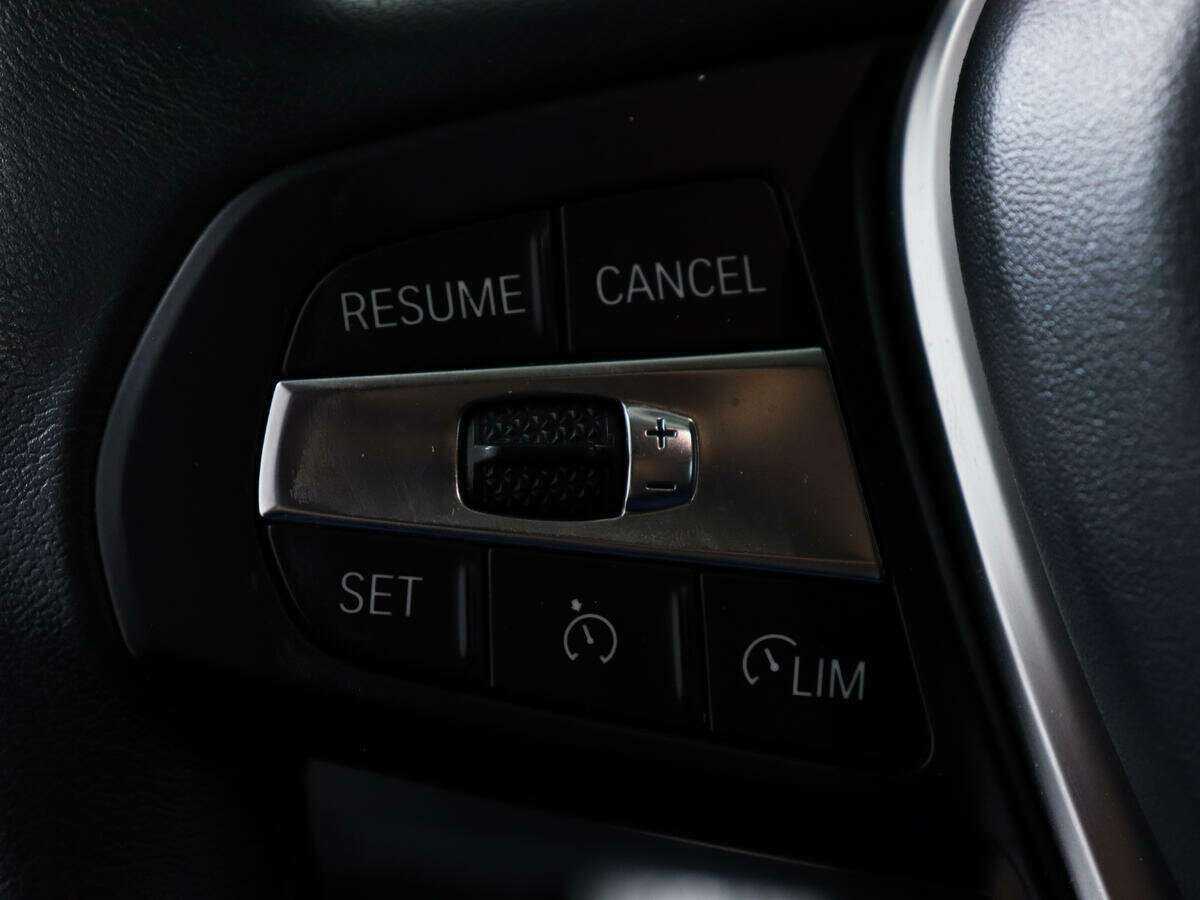 BMW 3 серии с пробегом — 2019 год. Фото: #18