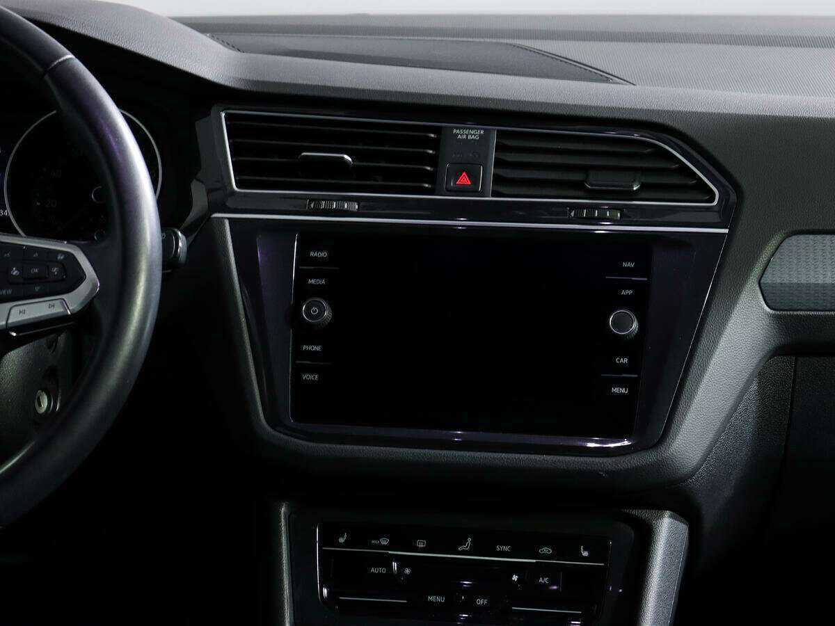 Volkswagen Tiguan с пробегом — 2020 год. Фото: #12
