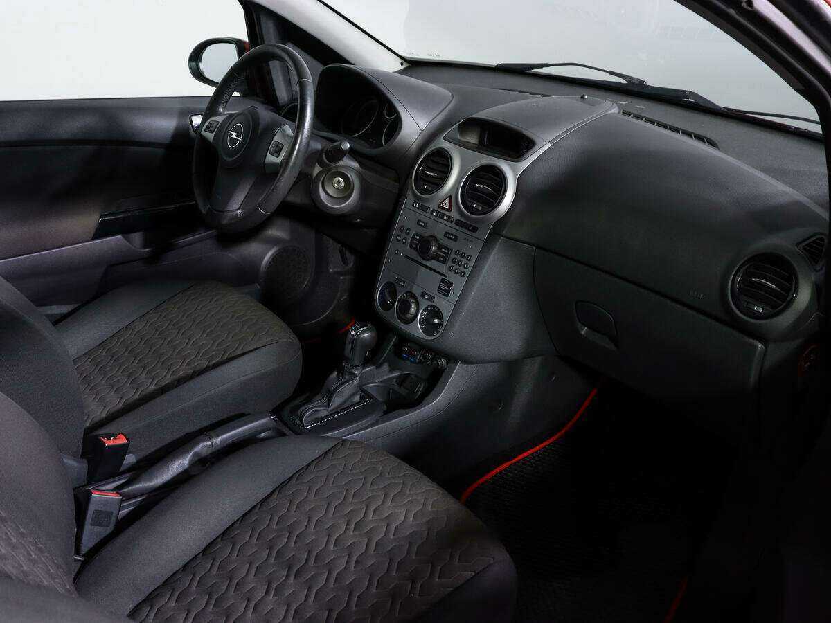 Opel Corsa с пробегом — 2013 год. Фото: #7