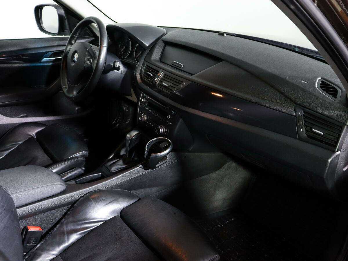 BMW X1 с пробегом — 2012 год. Фото: #8