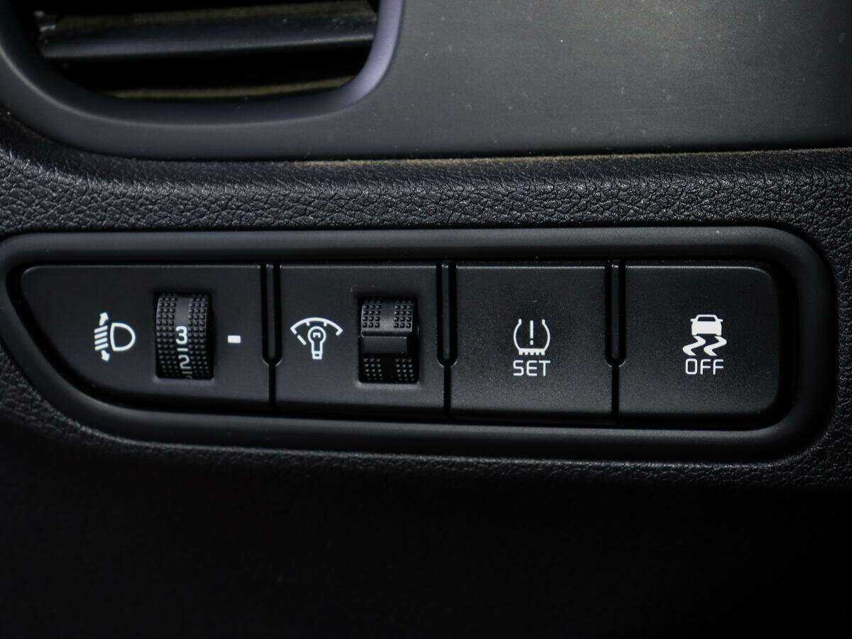 Kia Rio с пробегом — 2017 год. Фото: #13