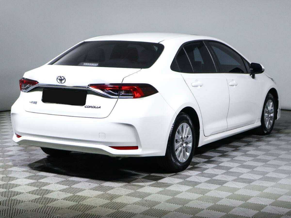 Toyota Corolla с пробегом — 2022 год. Фото: #4