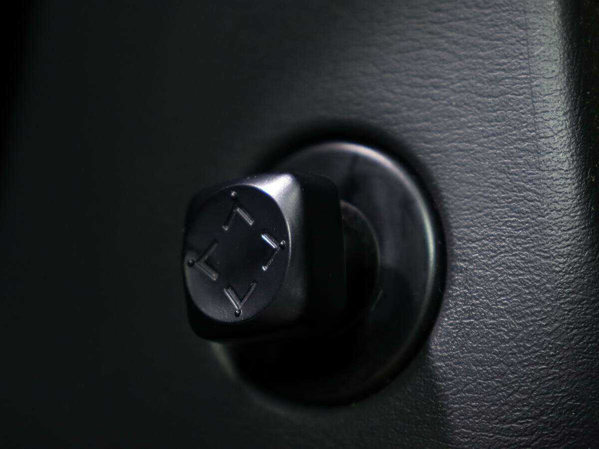 Nissan Pathfinder с пробегом — 2015 год. Фото: #18