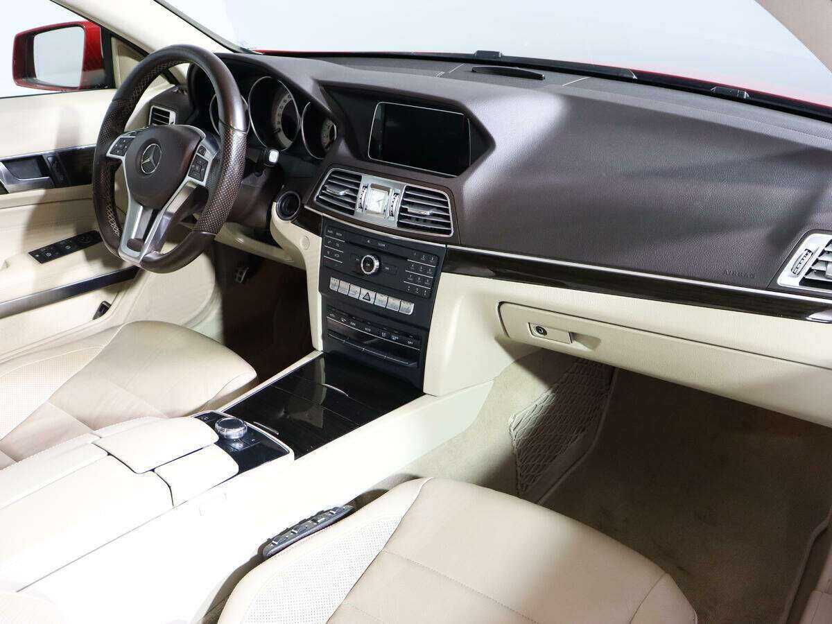 Mercedes-Benz E-Класс с пробегом — 2016 год. Фото: #8