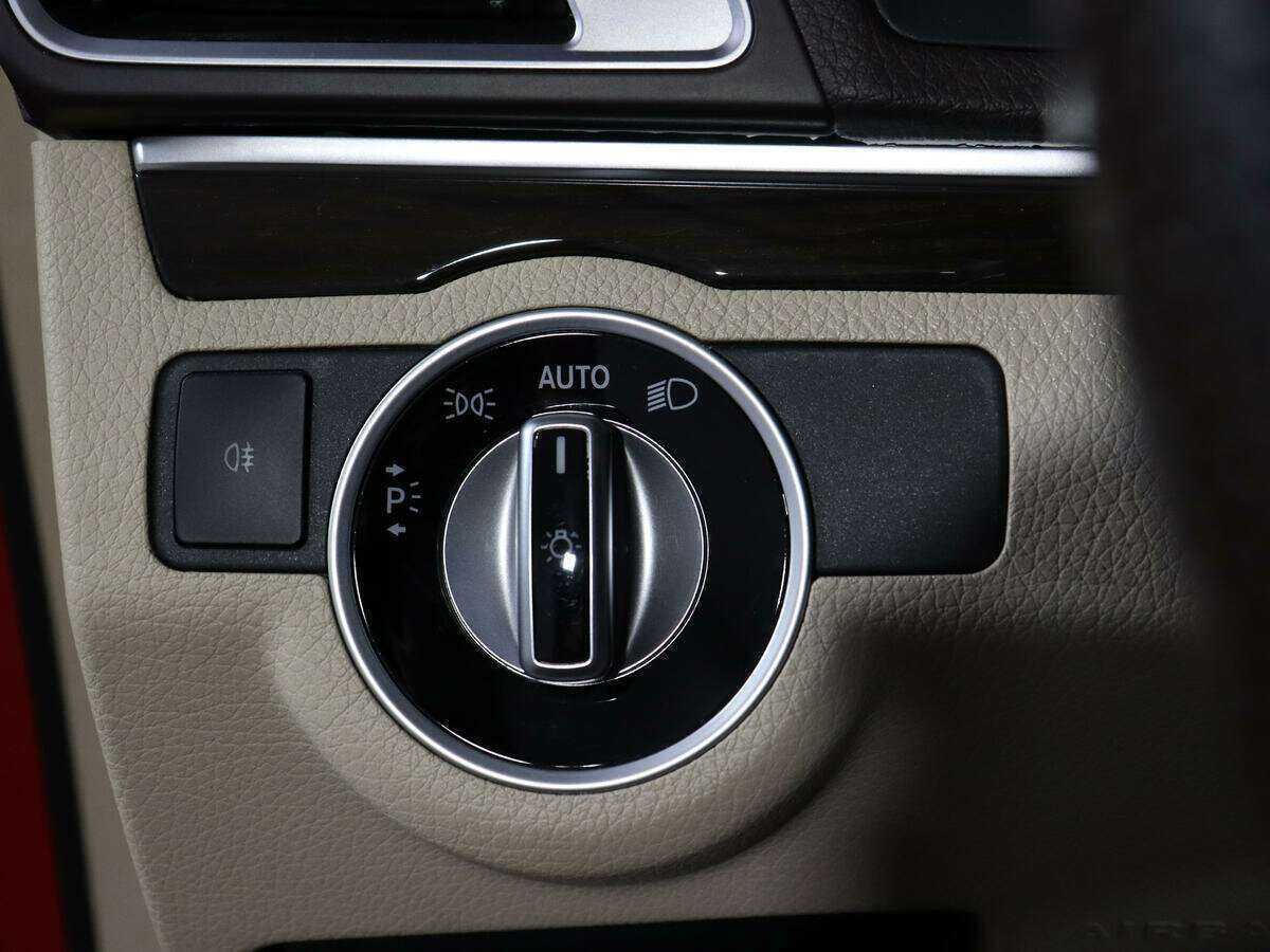 Mercedes-Benz E-Класс с пробегом — 2016 год. Фото: #18