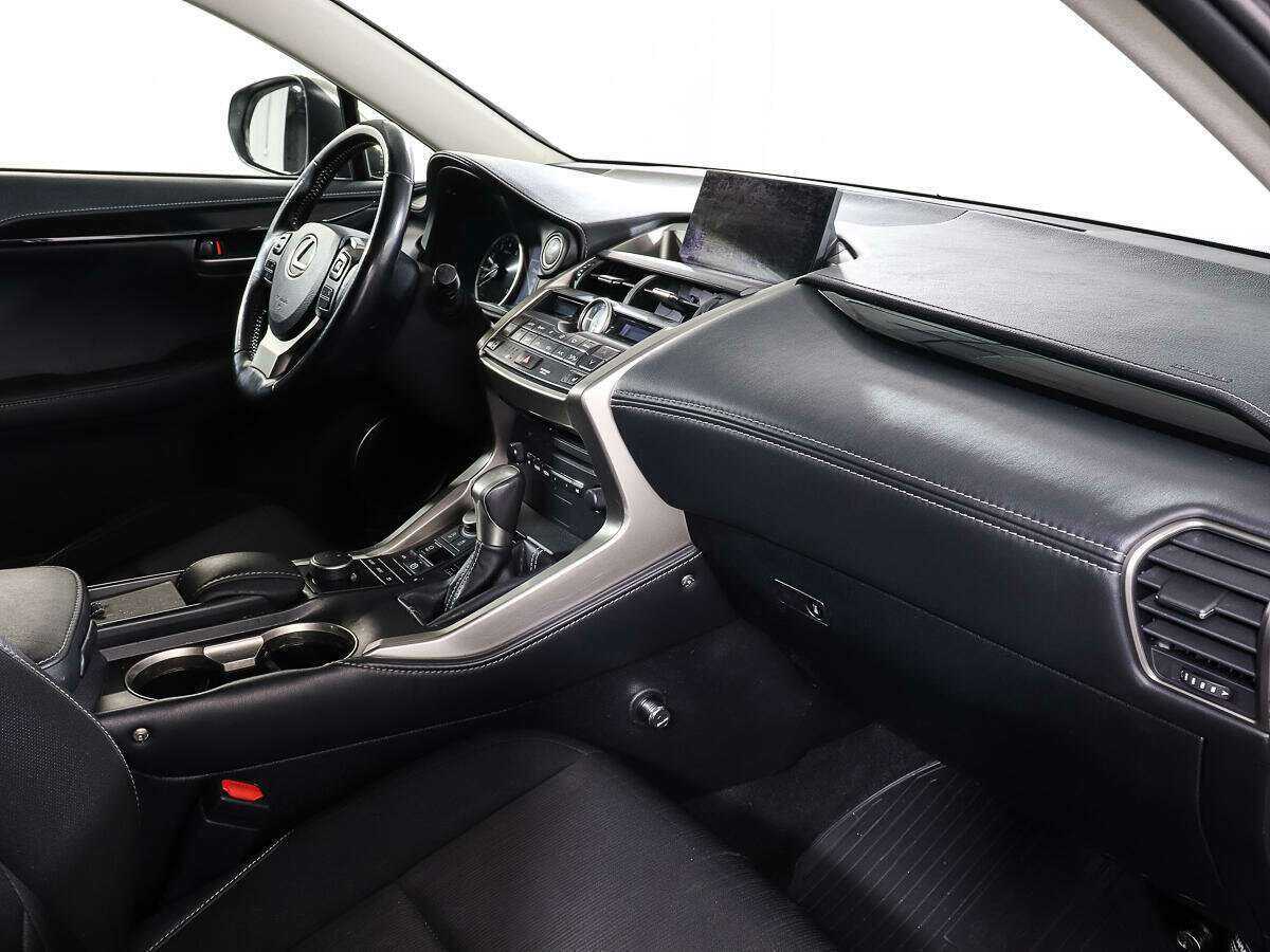 Lexus NX с пробегом — 2015 год. Фото: #8