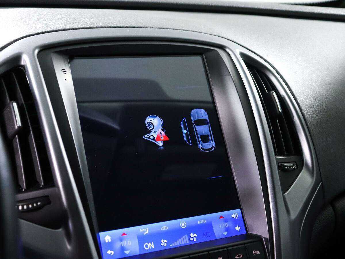 Opel Astra с пробегом — 2013 год. Фото: #18