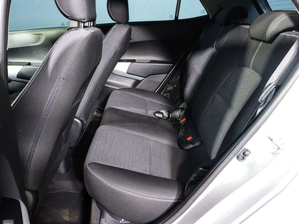 Kia Picanto с пробегом — 2023 год. Фото: #9