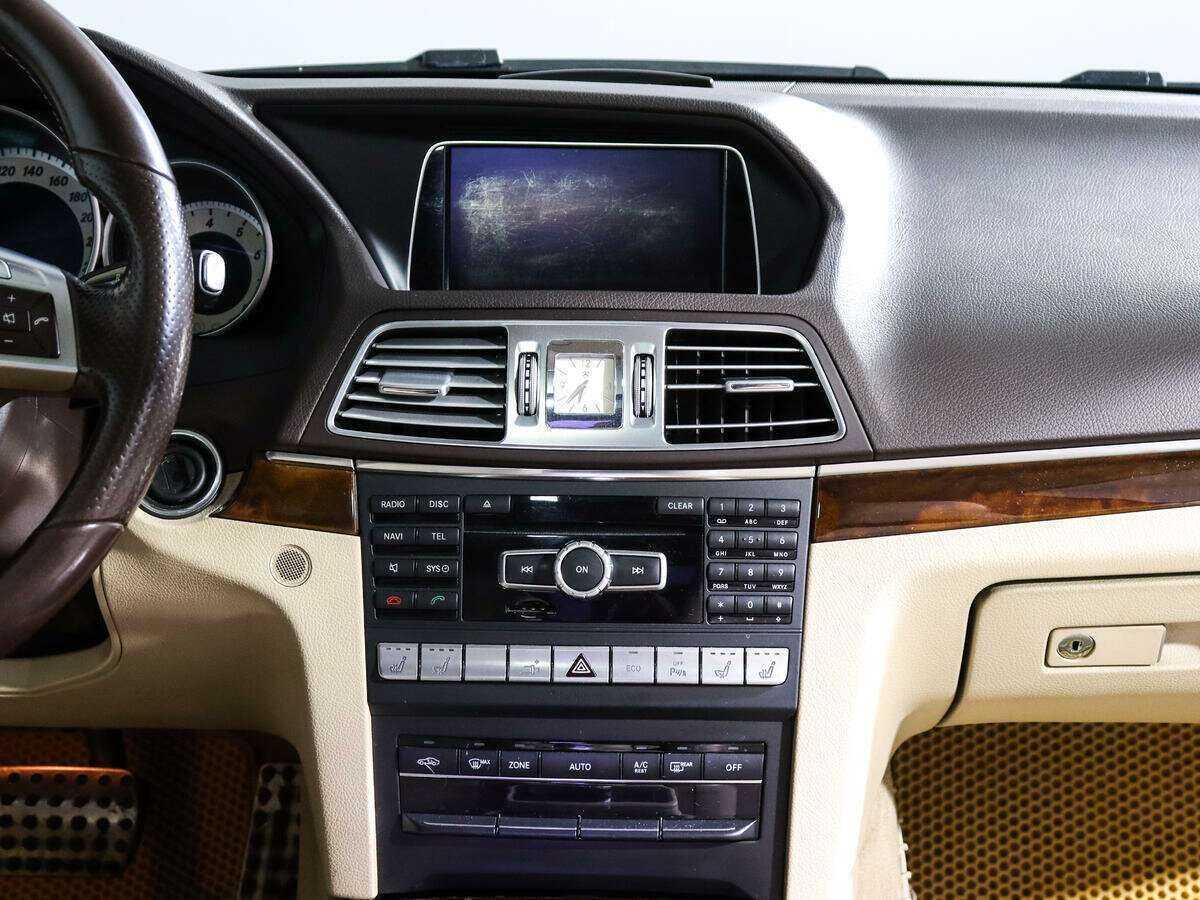 Mercedes-Benz E-Класс с пробегом — 2013 год. Фото: #9