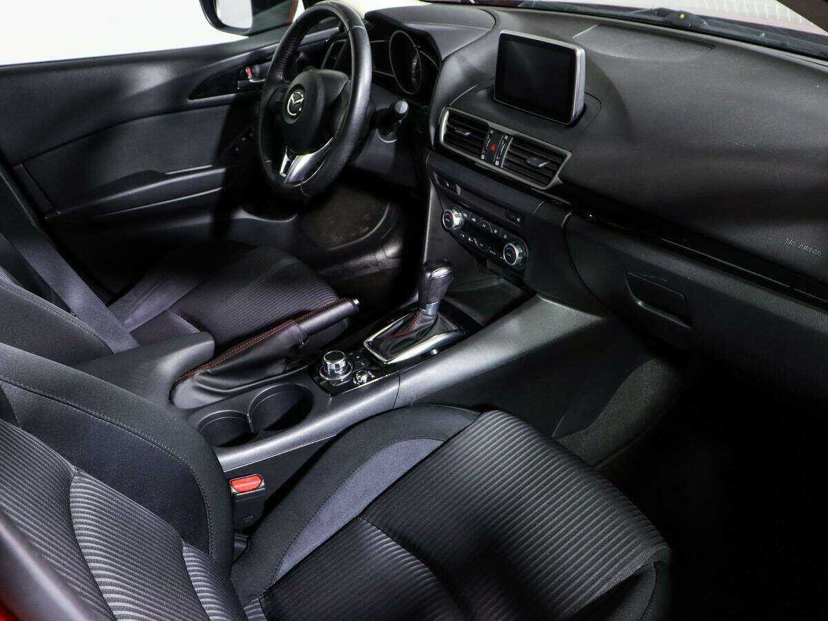Mazda 3 с пробегом — 2014 год. Фото: #7