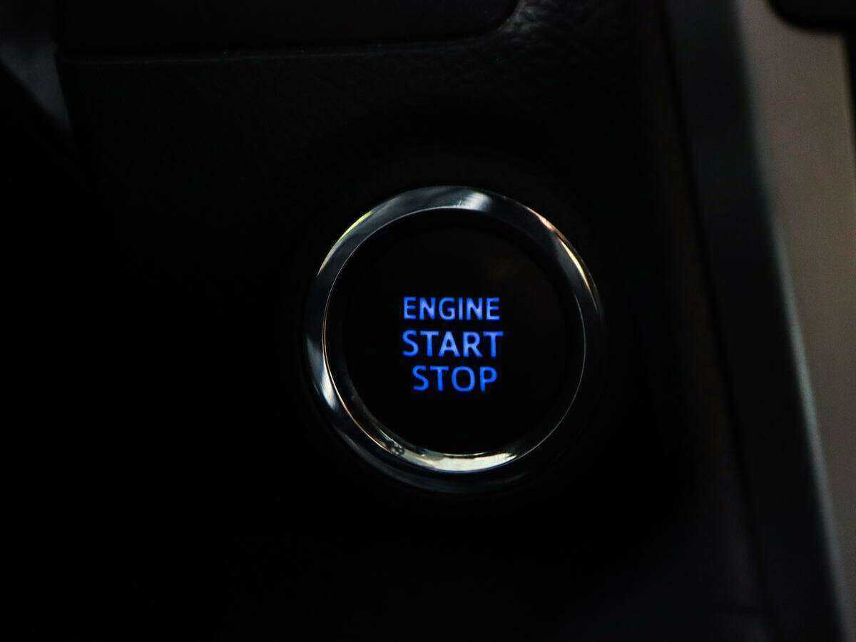 Toyota Camry с пробегом — 2016 год. Фото: #18