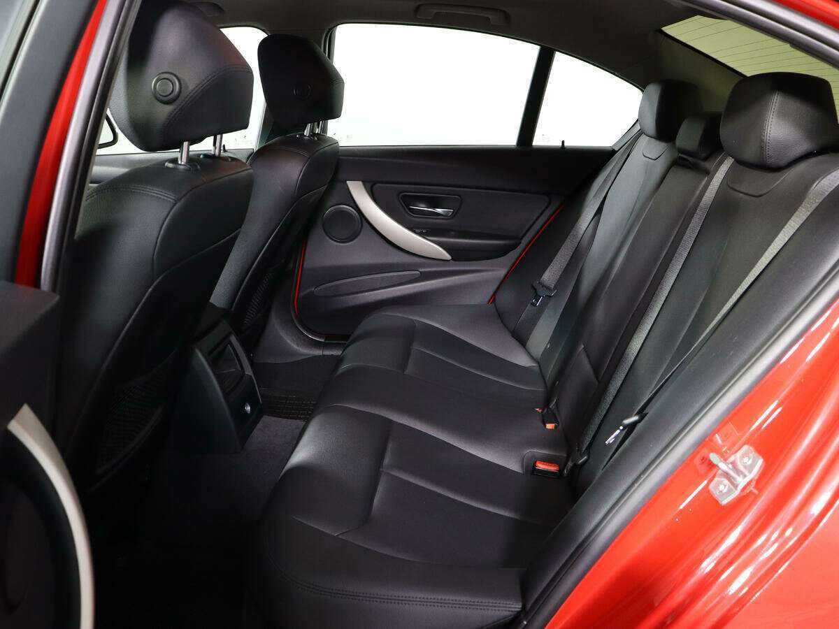 BMW 3 серии с пробегом — 2014 год. Фото: #8