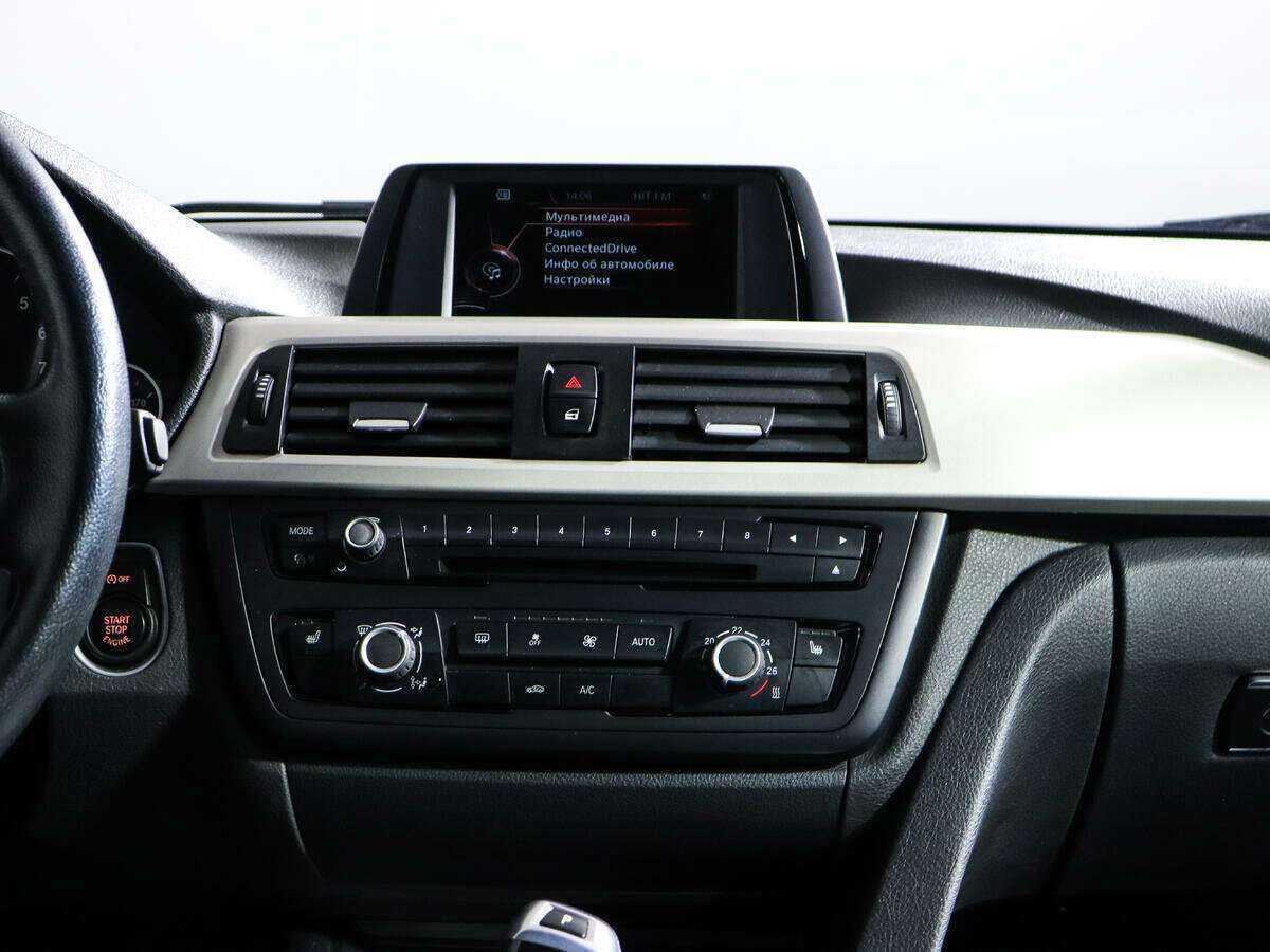 BMW 3 серии с пробегом — 2014 год. Фото: #11