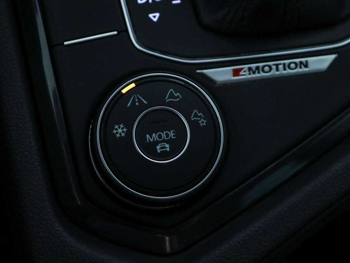 Volkswagen Tiguan с пробегом — 2018 год. Фото: #14