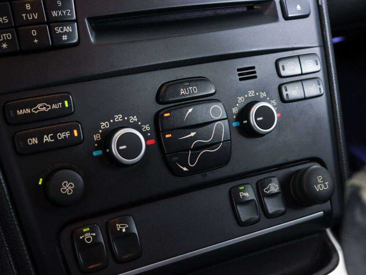 Volvo XC90 с пробегом — 2012 год. Фото: #13