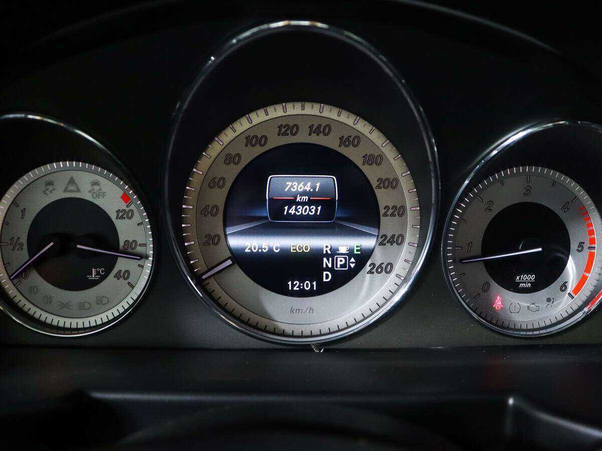 Mercedes-Benz GLK-Класс с пробегом — 2013 год. Фото: #8