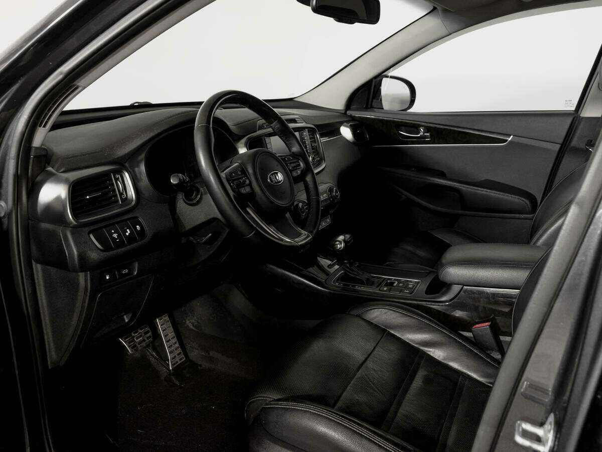 Kia Sorento с пробегом — 2017 год. Фото: #15