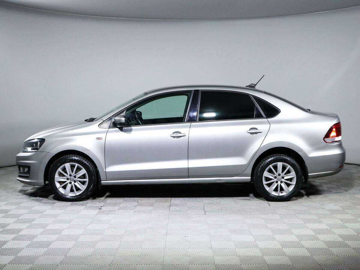Volkswagen Polo с пробегом — 2017 год. Фото: #6