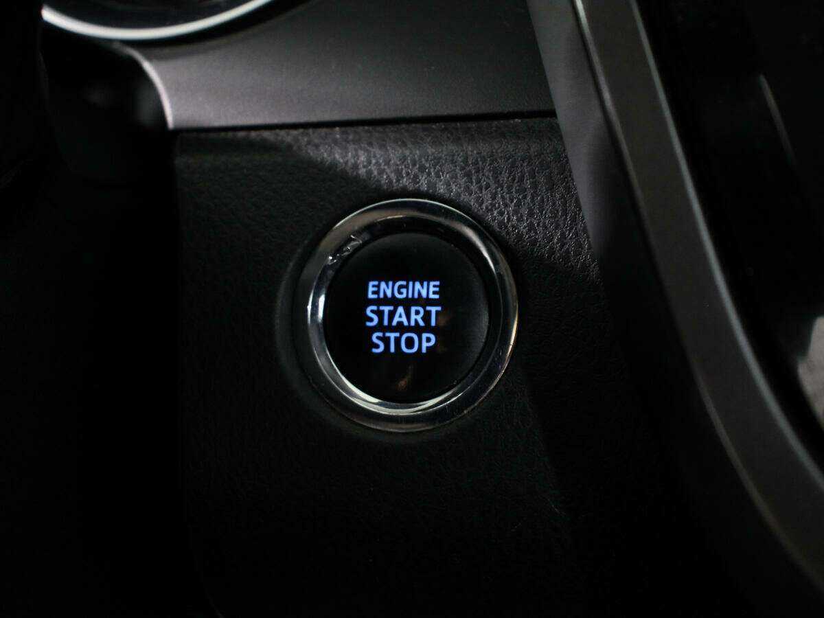 Toyota Camry с пробегом — 2018 год. Фото: #18