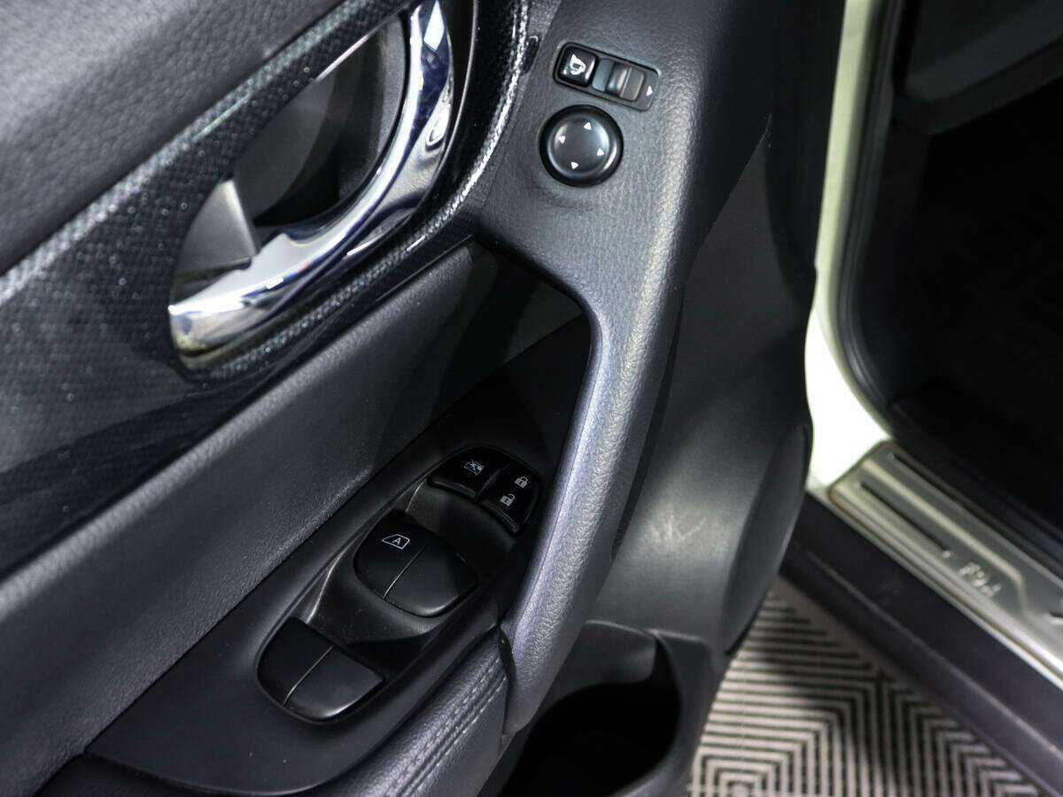 Nissan X-Trail с пробегом — 2015 год. Фото: #14