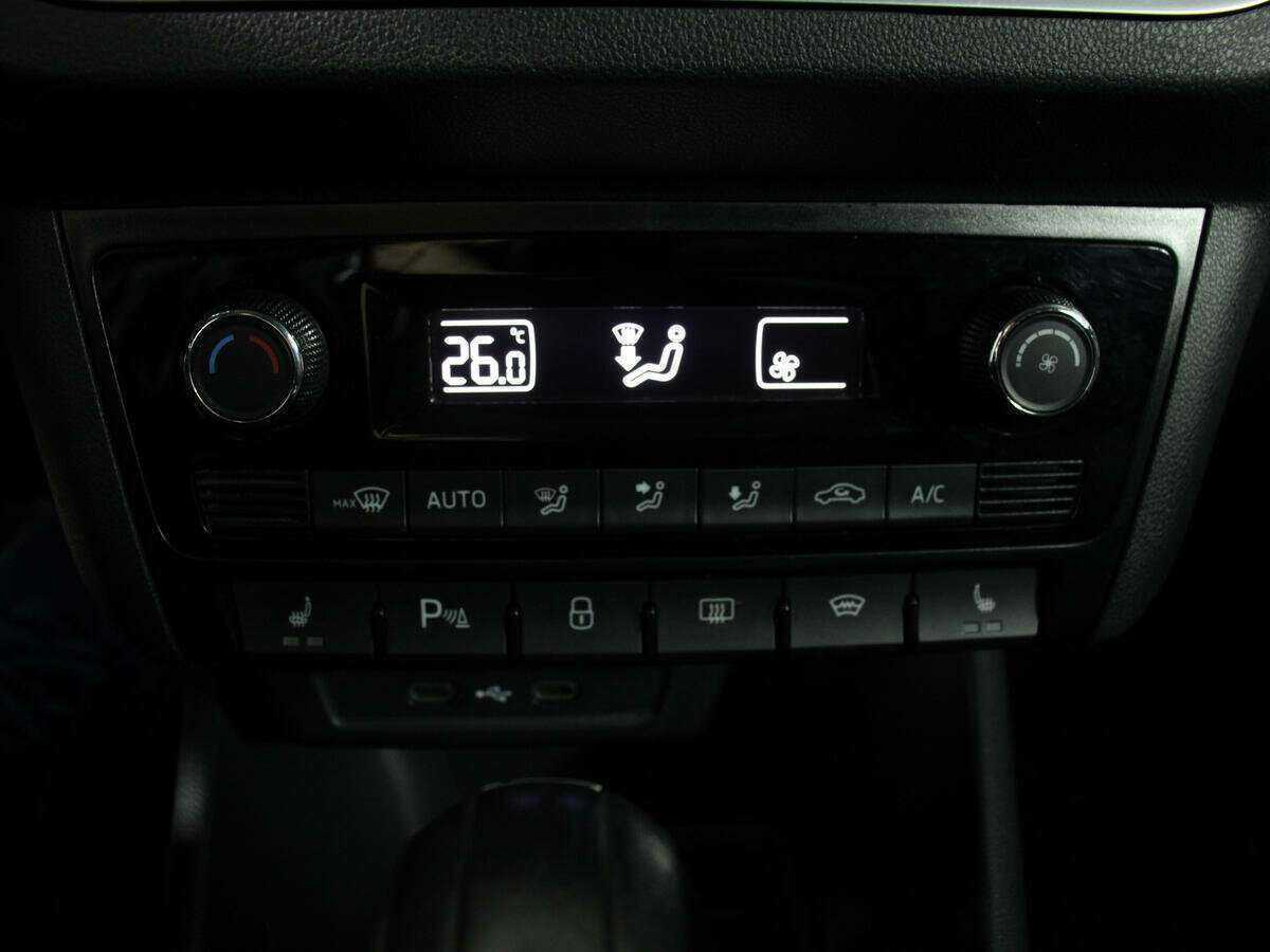 Volkswagen Polo с пробегом — 2021 год. Фото: #18