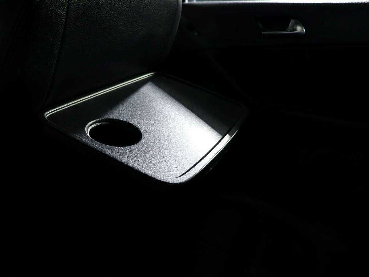 Volkswagen Tiguan с пробегом — 2012 год. Фото: #12