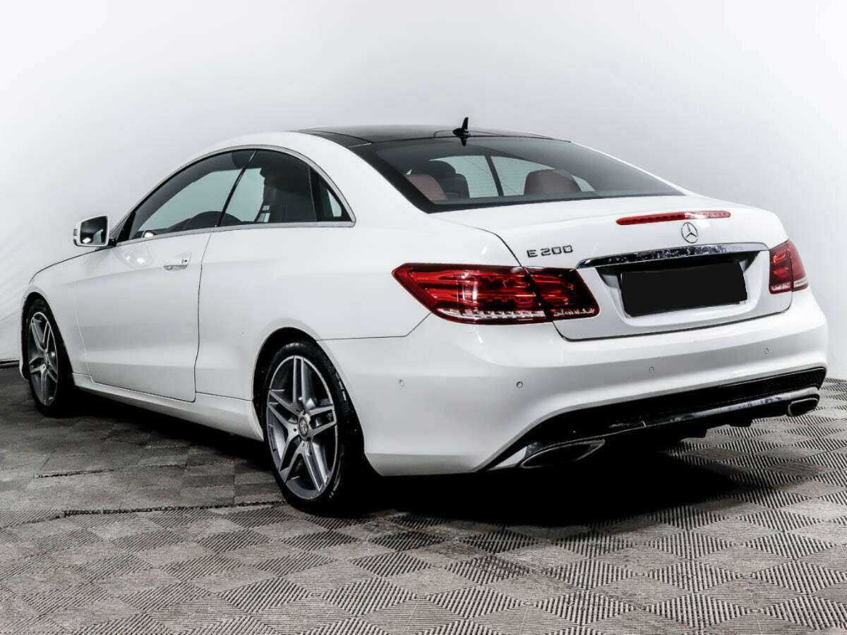 Mercedes-Benz E-Класс с пробегом — 2014 год. Фото: #4