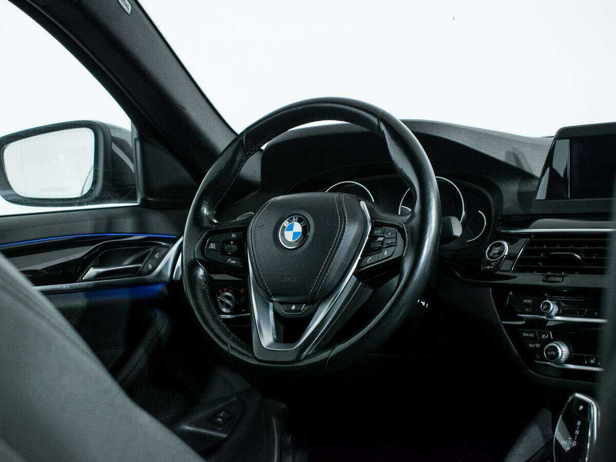 BMW 5 серии с пробегом — 2018 год. Фото: #11