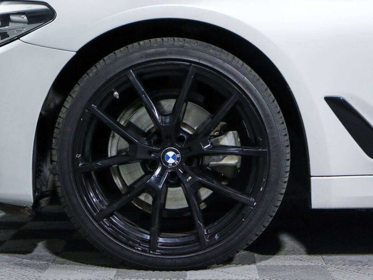 BMW 5 серии с пробегом — 2018 год. Фото: #12
