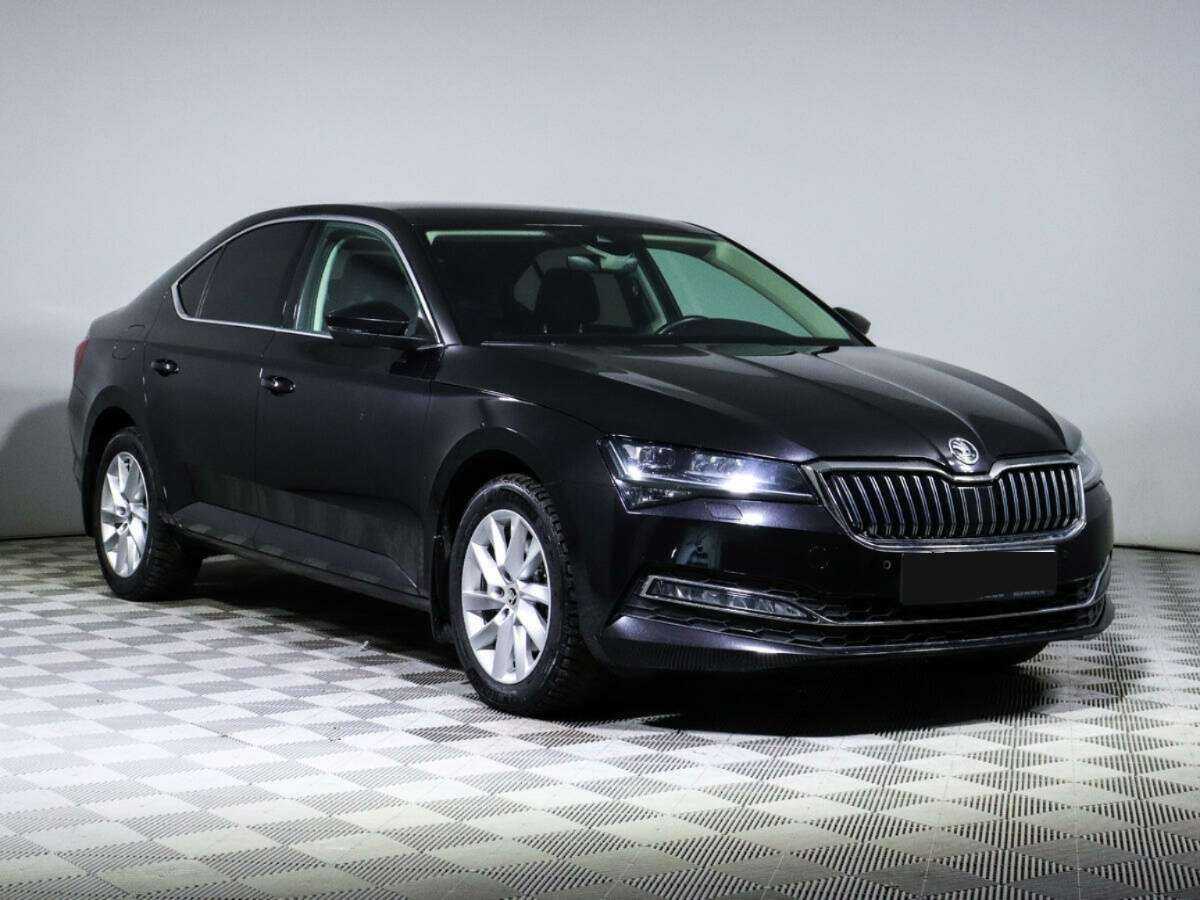 Skoda Superb с пробегом — 2020 год. Фото: #2