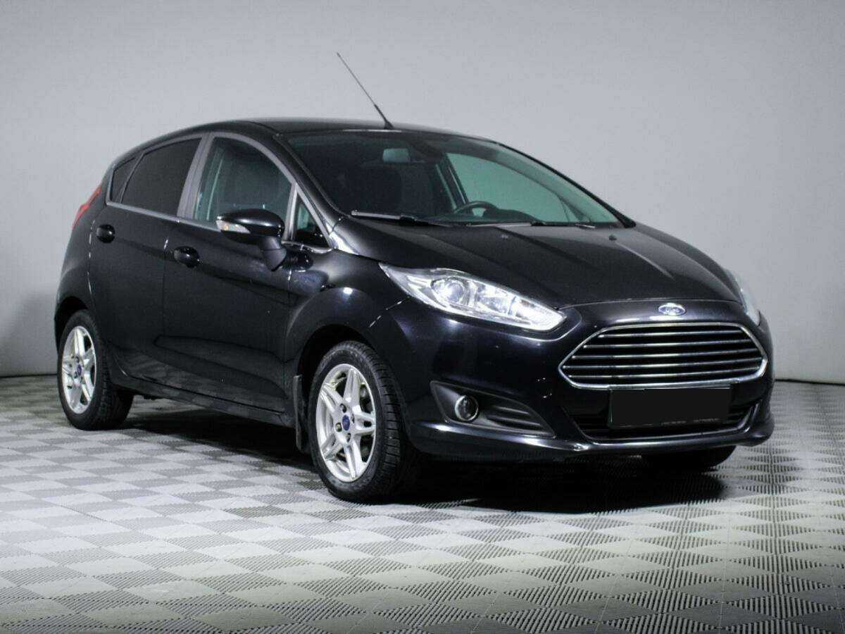 Ford Fiesta с пробегом — 2015 год. Фото: #2
