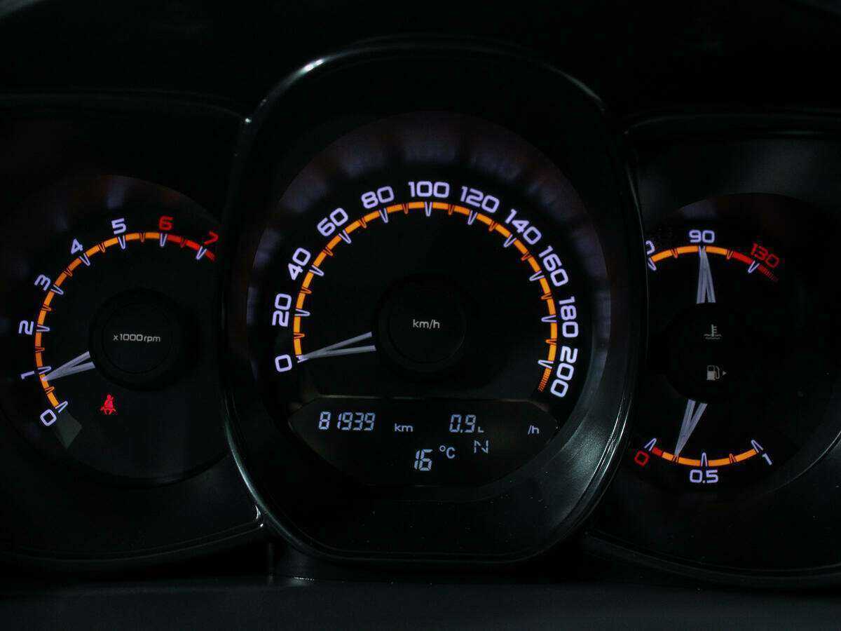 Lada (ВАЗ) Vesta с пробегом — 2019 год. Фото: #7