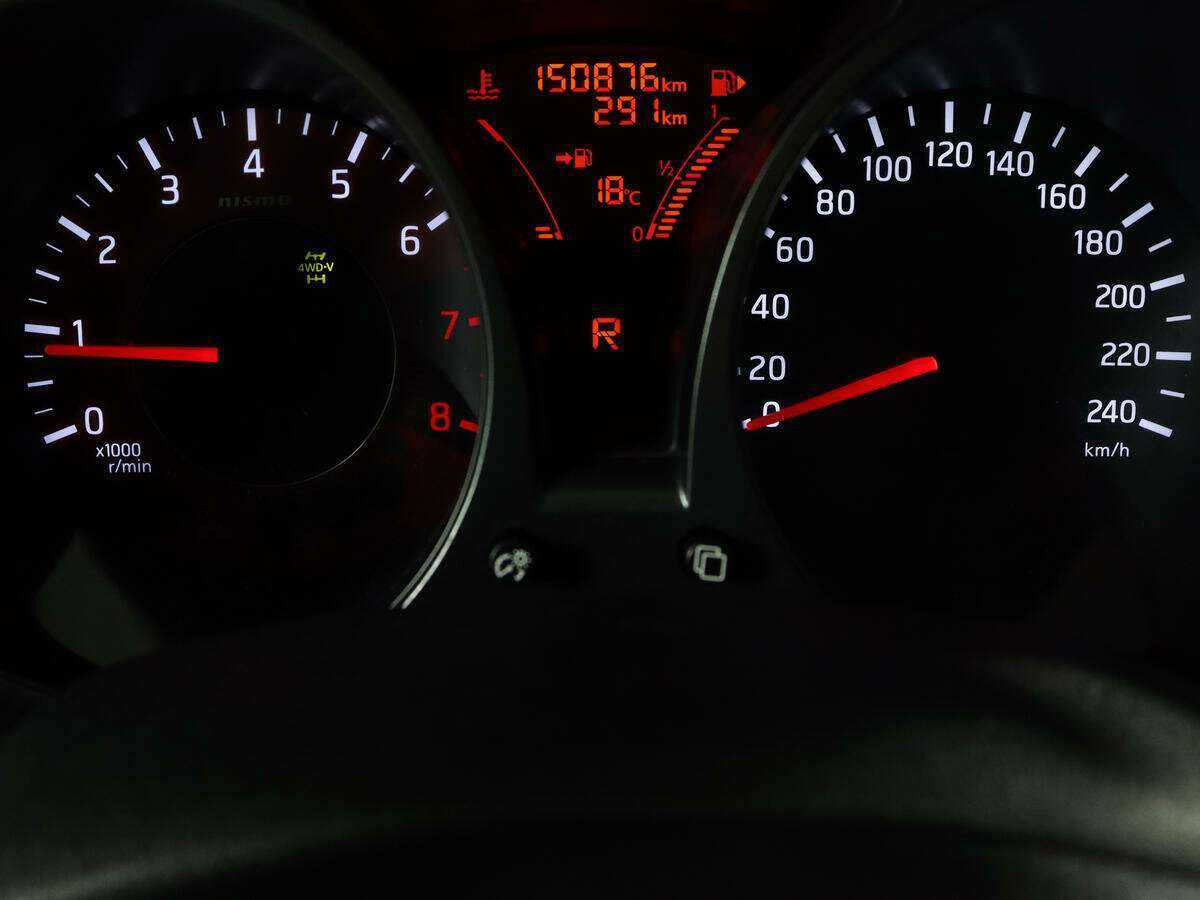 Nissan Juke Nismo с пробегом — 2013 год. Фото: #7