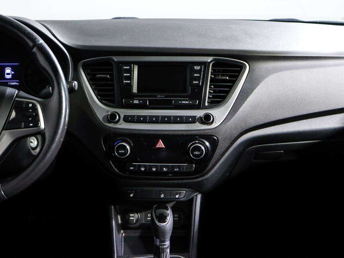 Hyundai Solaris с пробегом — 2017 год. Фото: #12