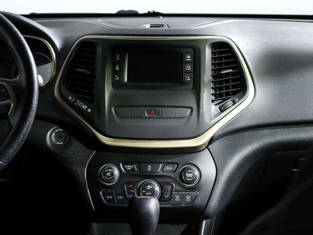 Jeep Cherokee с пробегом — 2014 год. Фото: #9