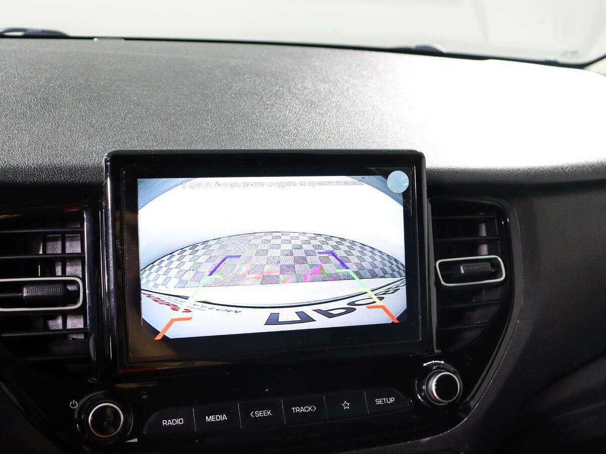 Hyundai Solaris с пробегом — 2020 год. Фото: #13