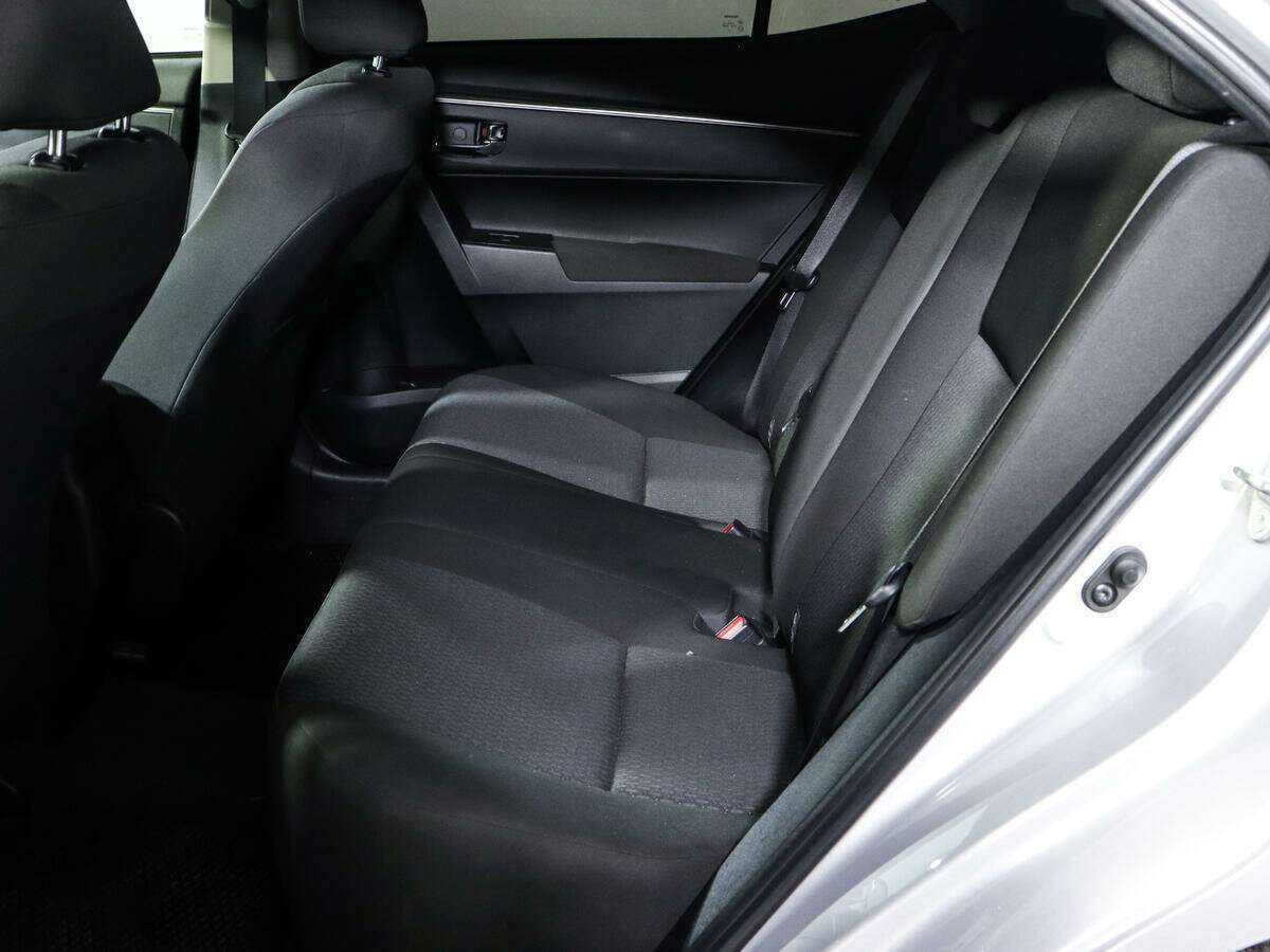 Toyota Corolla с пробегом — 2013 год. Фото: #6