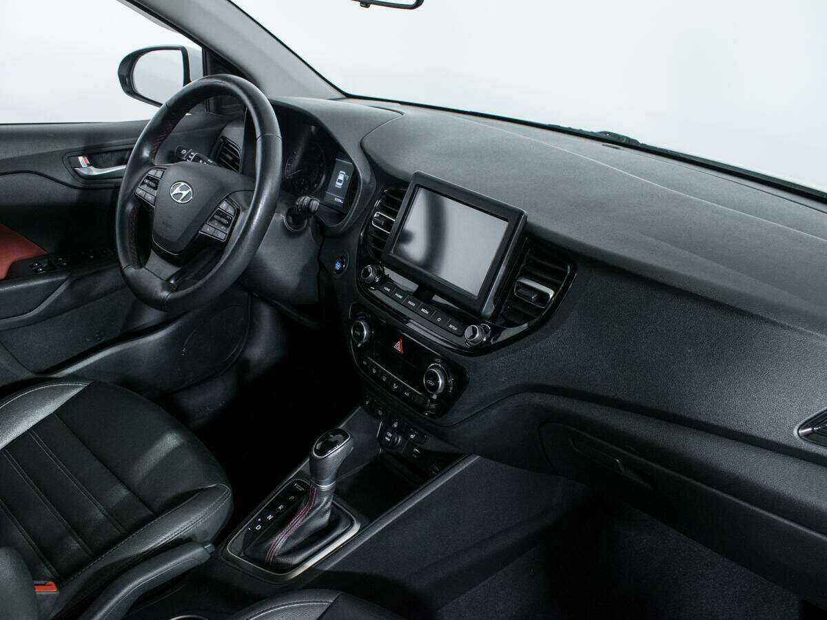 Hyundai Solaris с пробегом — 2020 год. Фото: #8