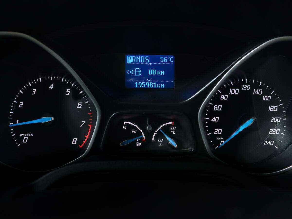 Ford Focus с пробегом — 2012 год. Фото: #9