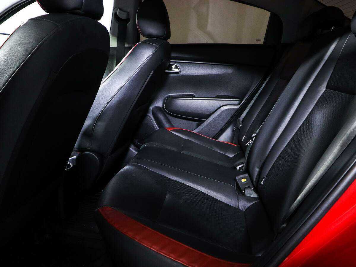 Kia Rio с пробегом — 2020 год. Фото: #7